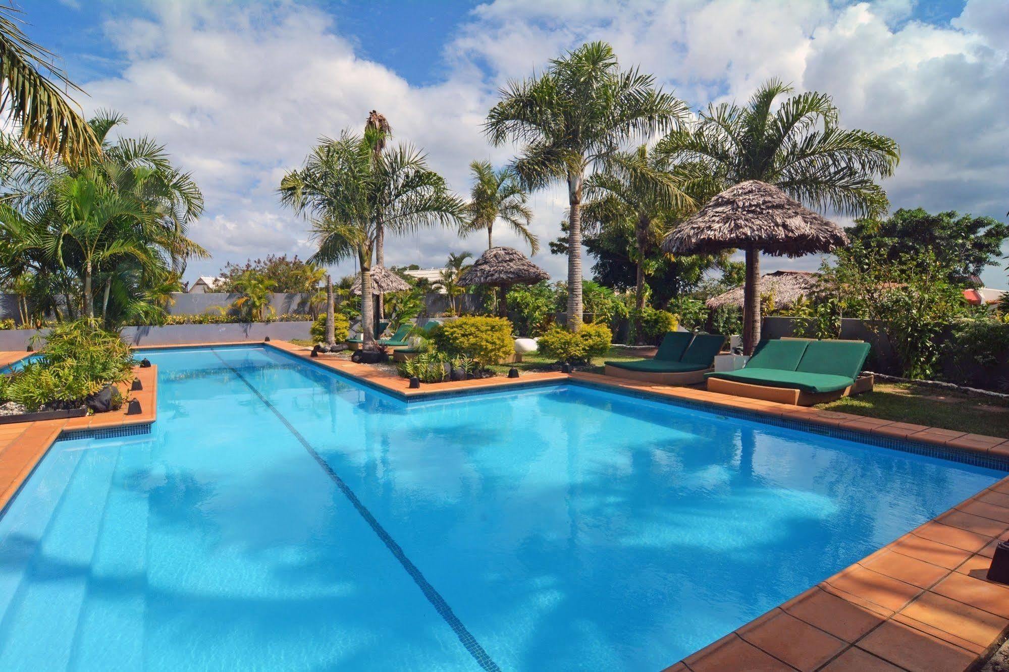 Coconut Palms Resort Vanuatu Порт Вила Екстериор снимка